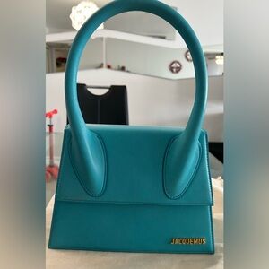 Jacquemus Elegant Turquoise Le Grand Chiquito bag
